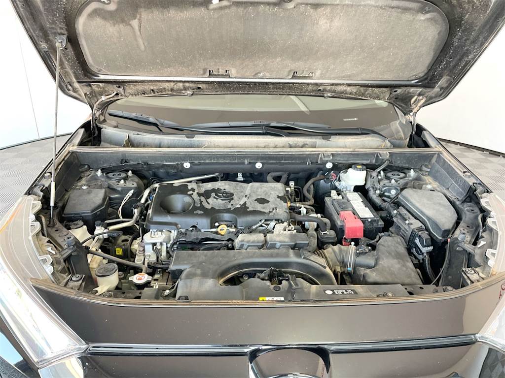 Thumbnail: 2021 Toyota RAV4 - 9