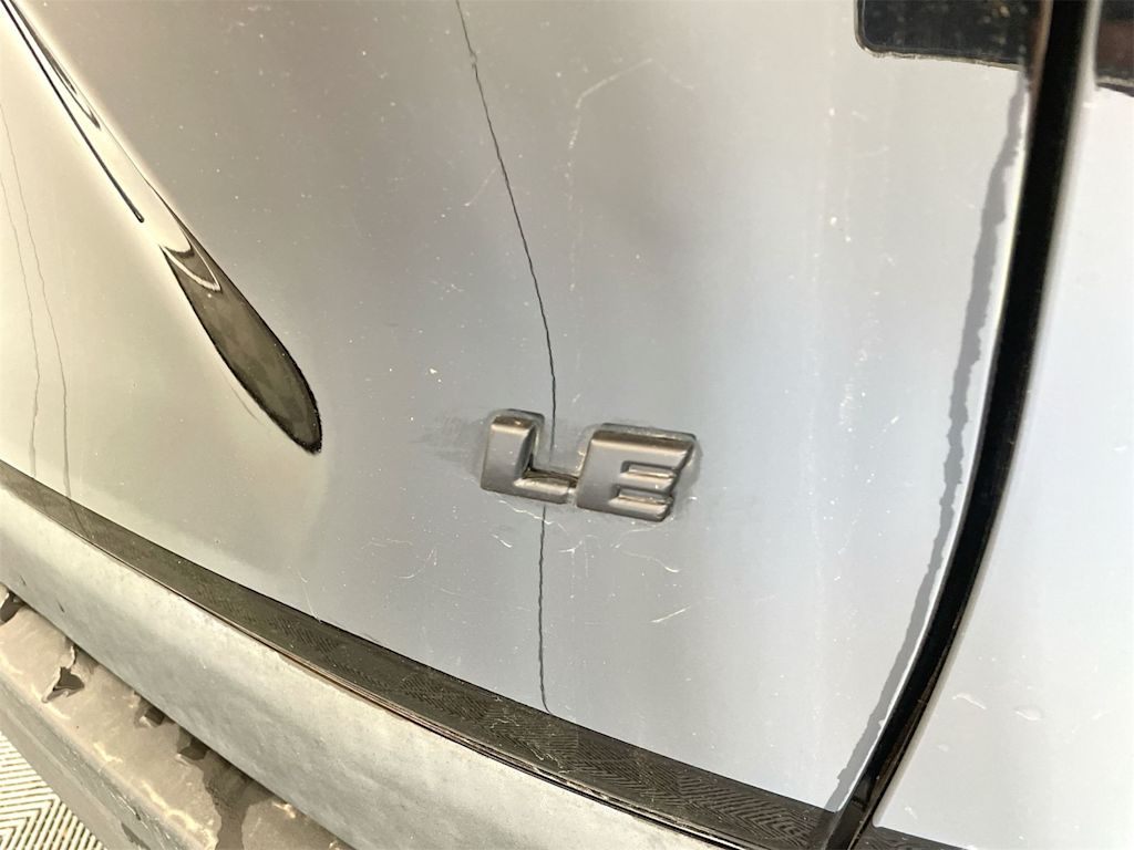 Thumbnail: 2021 Toyota RAV4 - 7