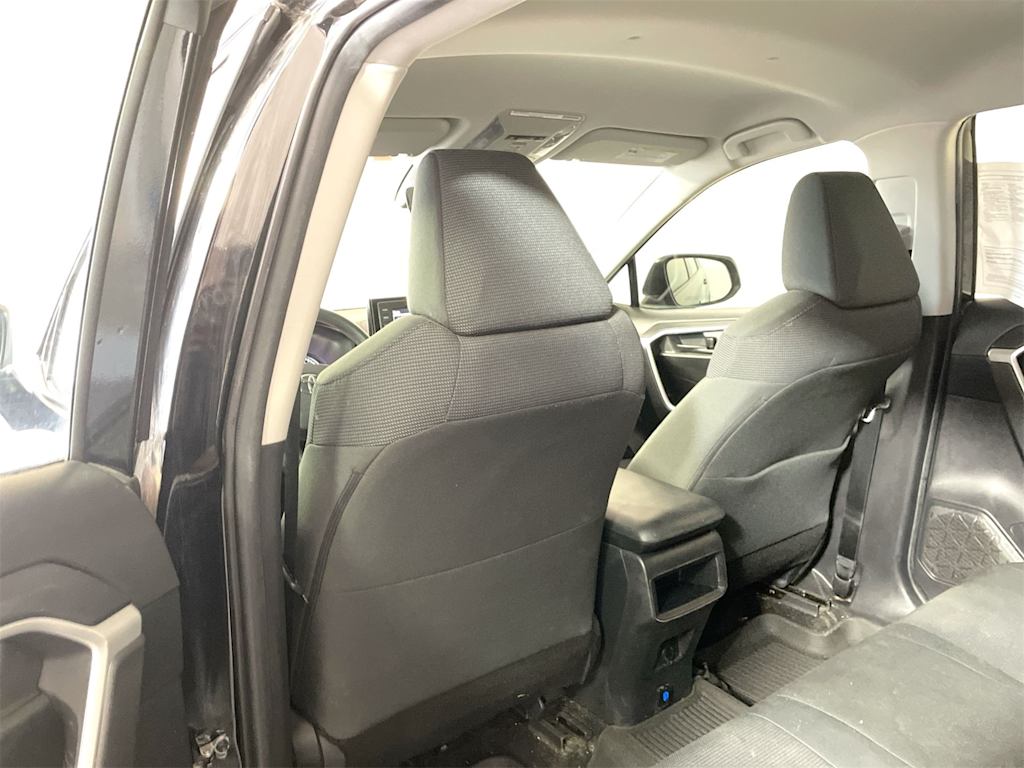 Thumbnail: 2021 Toyota RAV4 - 13