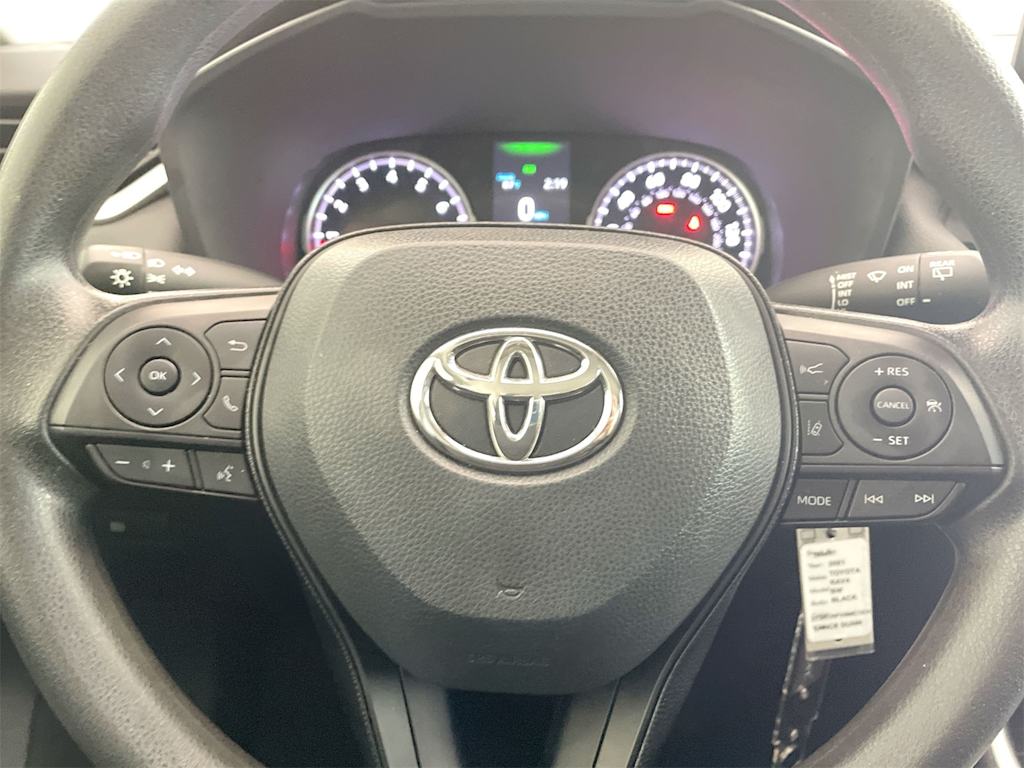 Thumbnail: 2021 Toyota RAV4 - 24