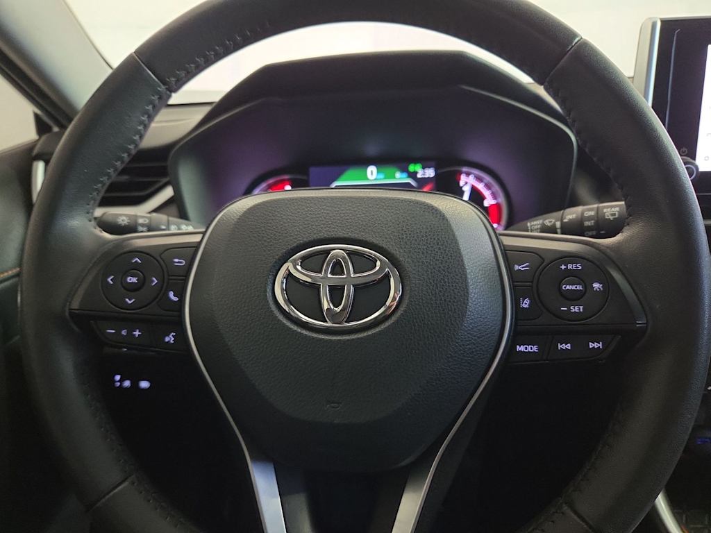 Thumbnail: 2023 Toyota RAV4 - 25