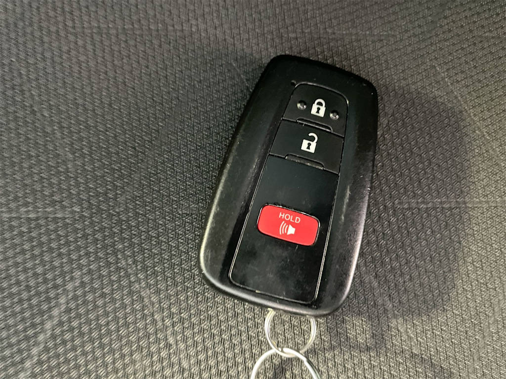 Thumbnail: 2025 Toyota RAV4 - 16