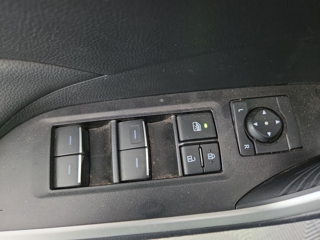 Thumbnail: 2025 Toyota RAV4 - 22