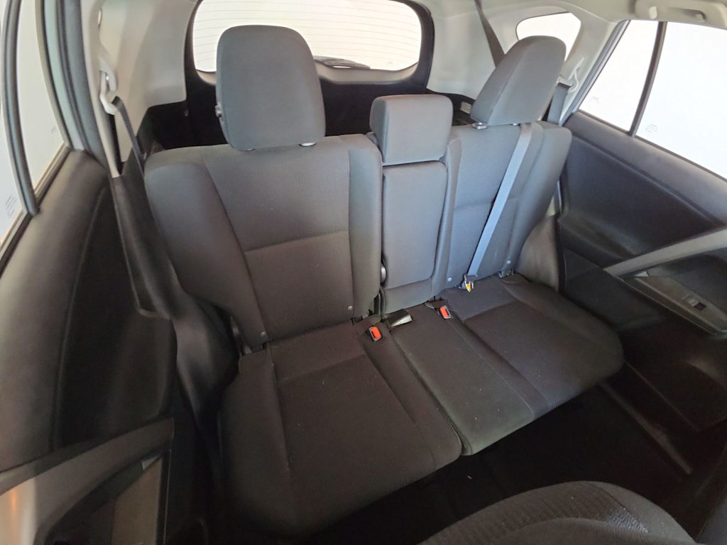 Thumbnail: 2017 Toyota RAV4 - 23