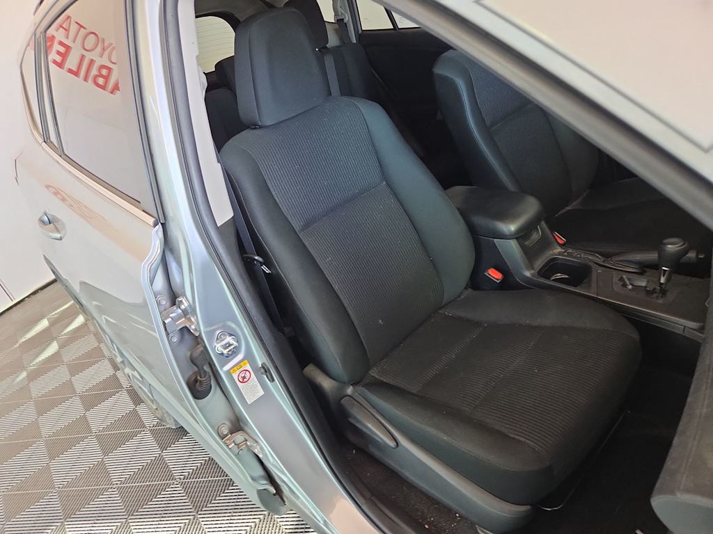 Thumbnail: 2017 Toyota RAV4 - 12