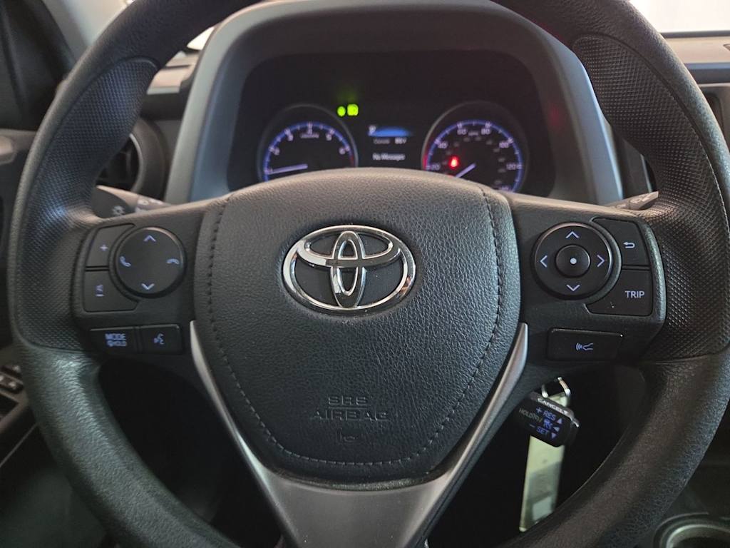 Thumbnail: 2017 Toyota RAV4 - 24