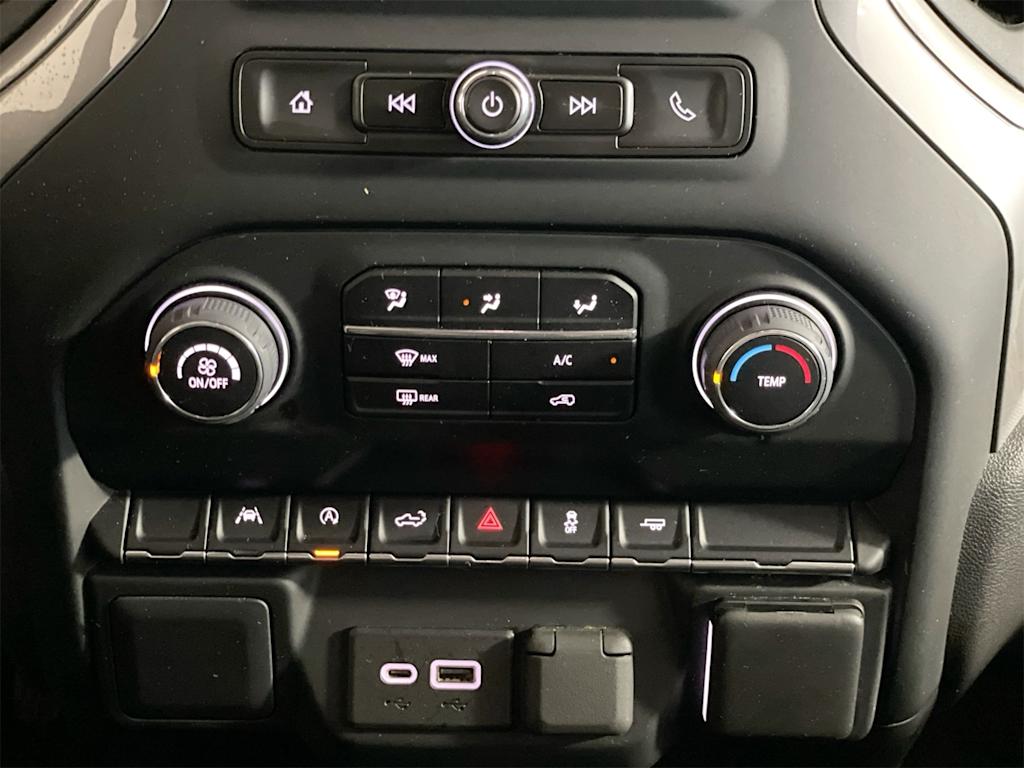 Thumbnail: 2022 Chevrolet Silverado 1500 - 27