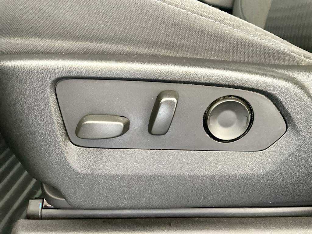 Thumbnail: 2022 Chevrolet Silverado 1500 - 21