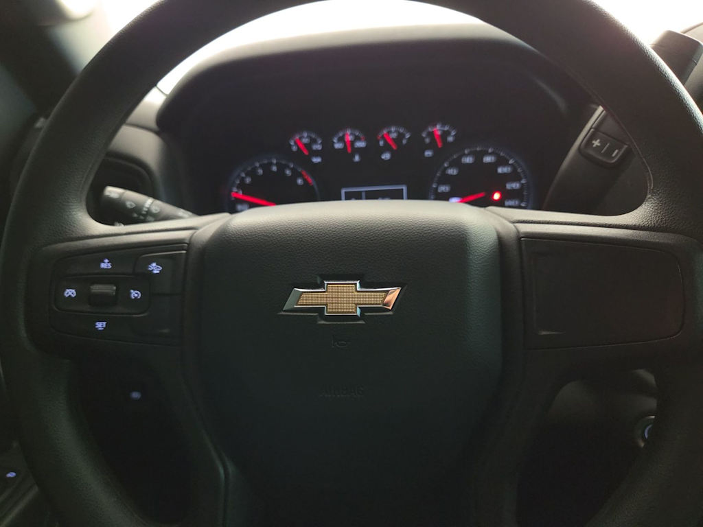 Thumbnail: 2025 Chevrolet Silverado 1500 - 24
