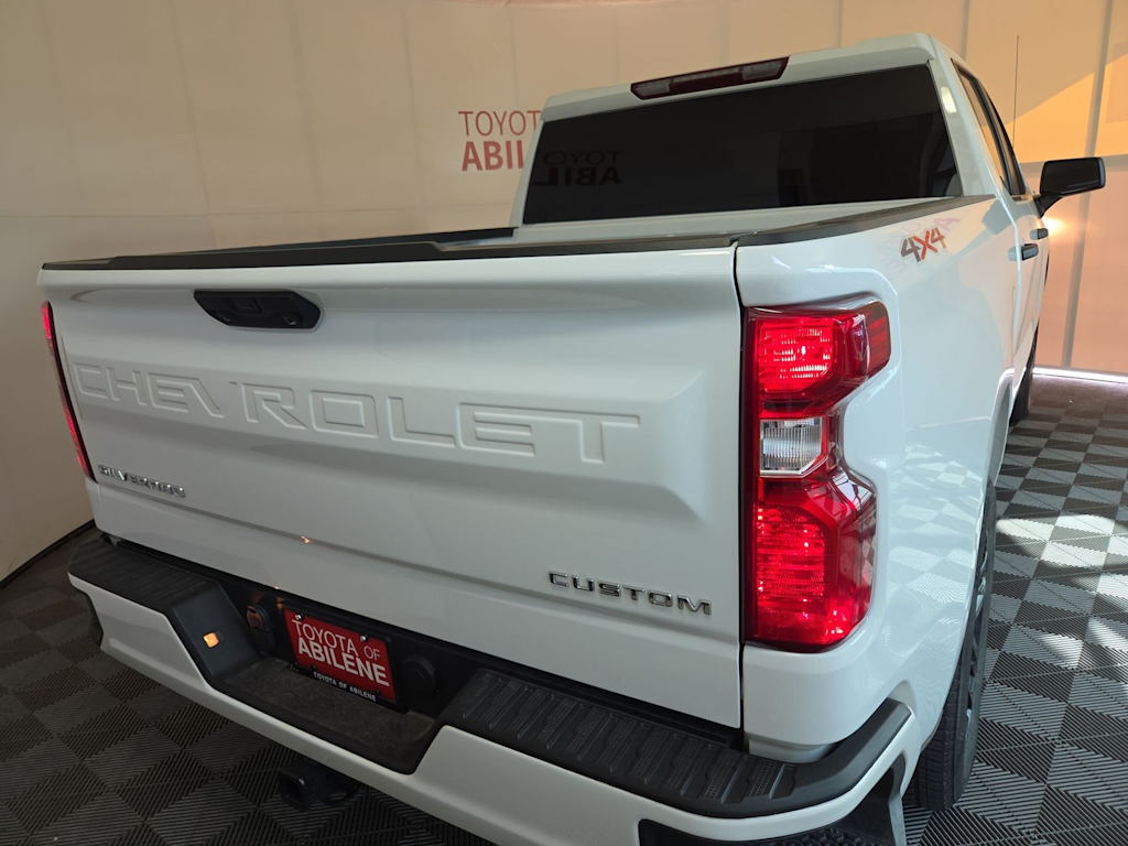 Thumbnail: 2025 Chevrolet Silverado 1500 - 19