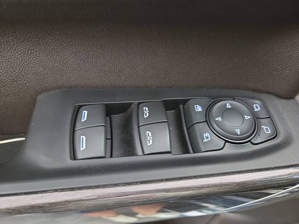 Thumbnail: 2021 Chevrolet Silverado 1500 - 23