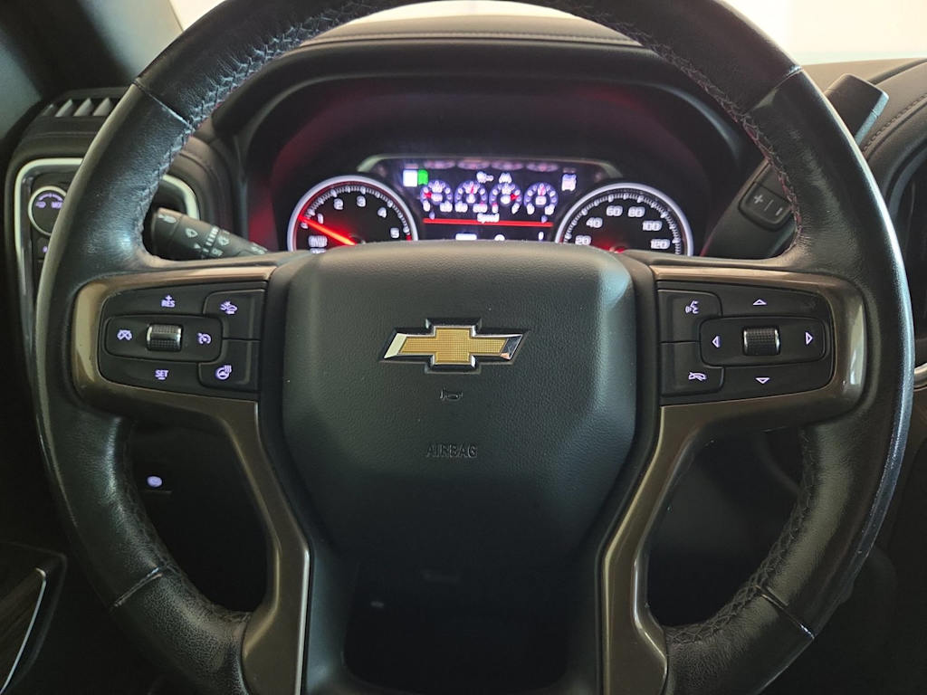 Thumbnail: 2020 Chevrolet Silverado 1500 - 23