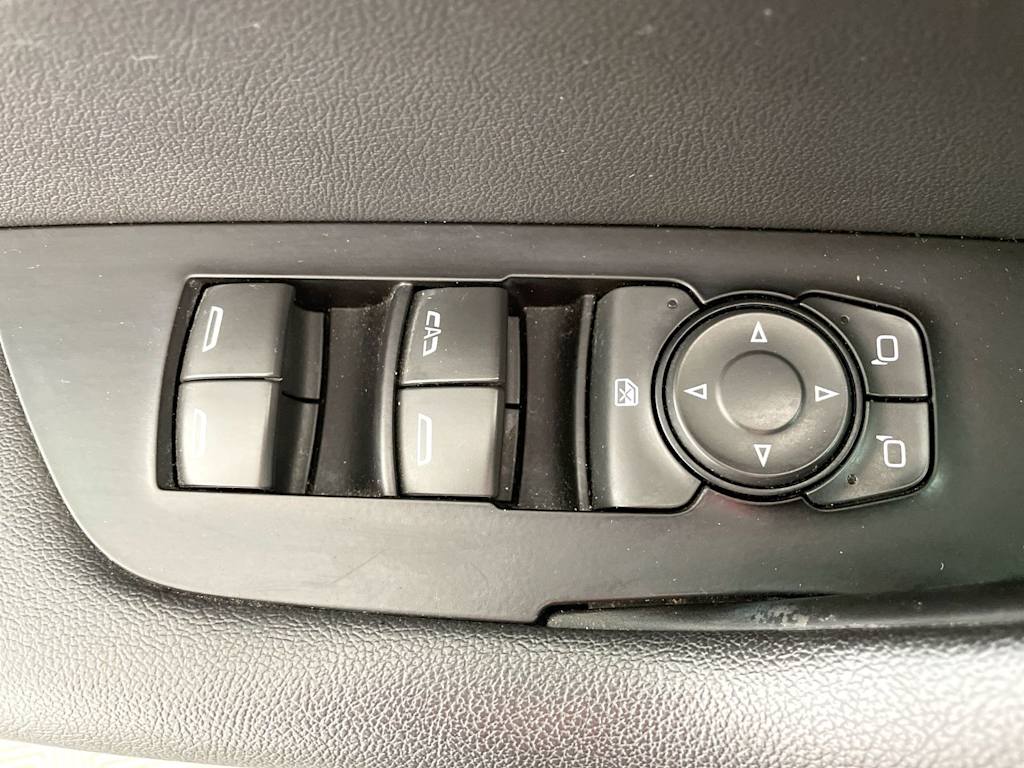 Thumbnail: 2019 Chevrolet Blazer - 23