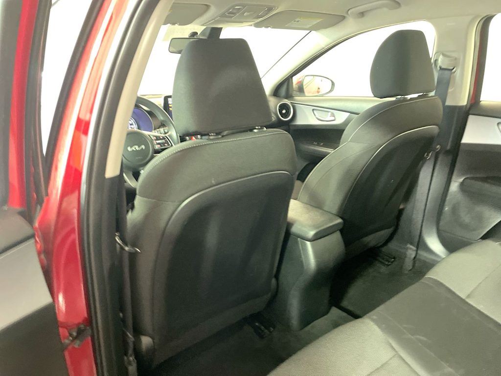 Thumbnail: 2024 Kia Forte - 11