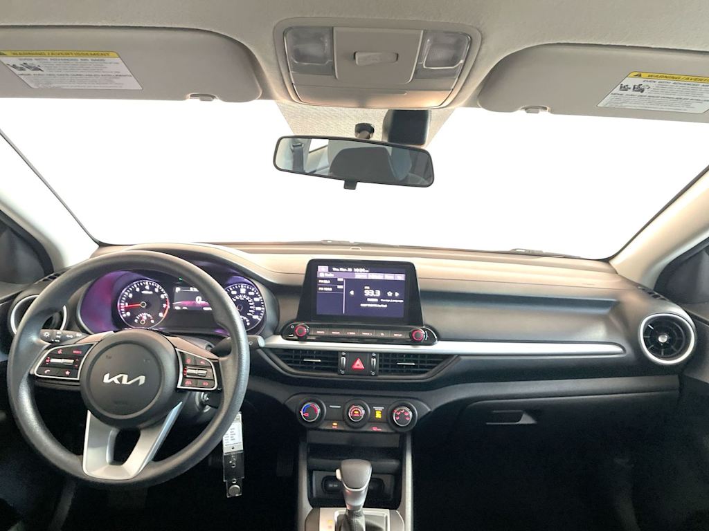 Thumbnail: 2024 Kia Forte - 8