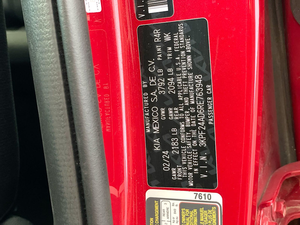 Thumbnail: 2024 Kia Forte - 17