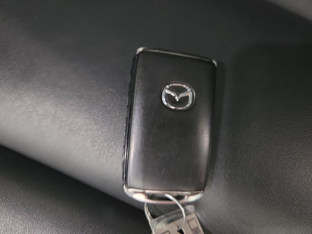 Thumbnail: 2025 Mazda Mazda3 - 16