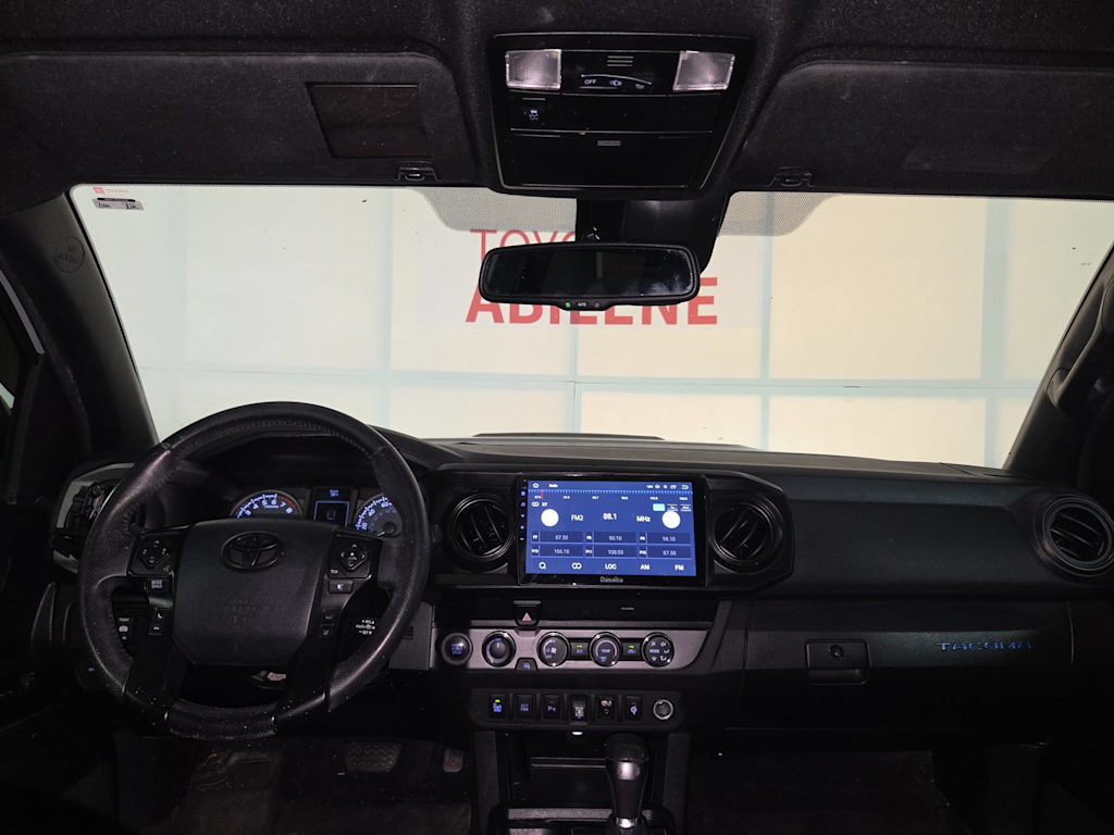 Thumbnail: 2019 Toyota Tacoma - 9