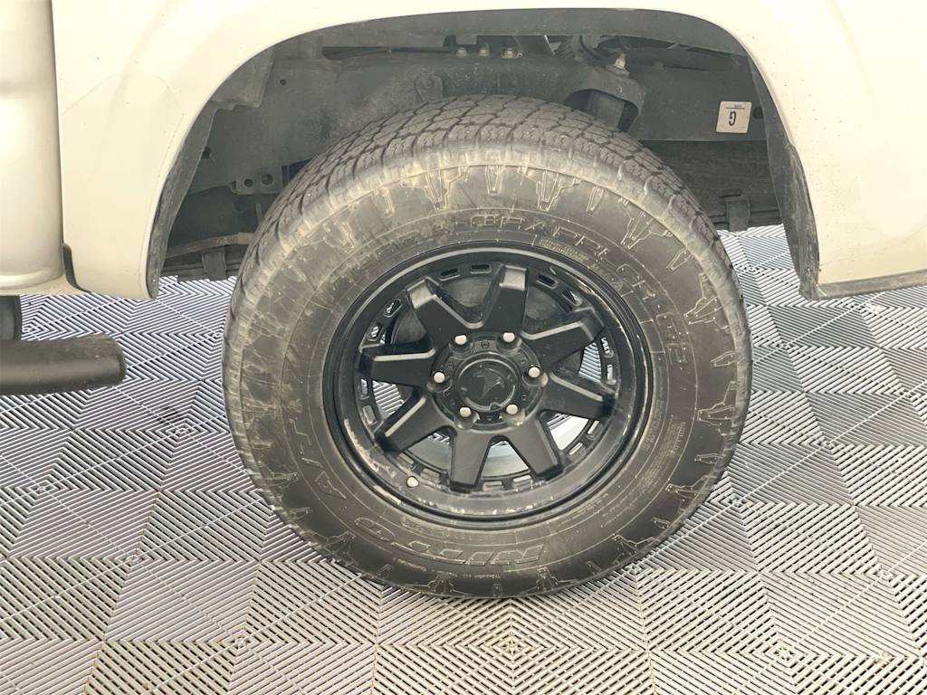 Thumbnail: 2023 Toyota Tacoma - 7