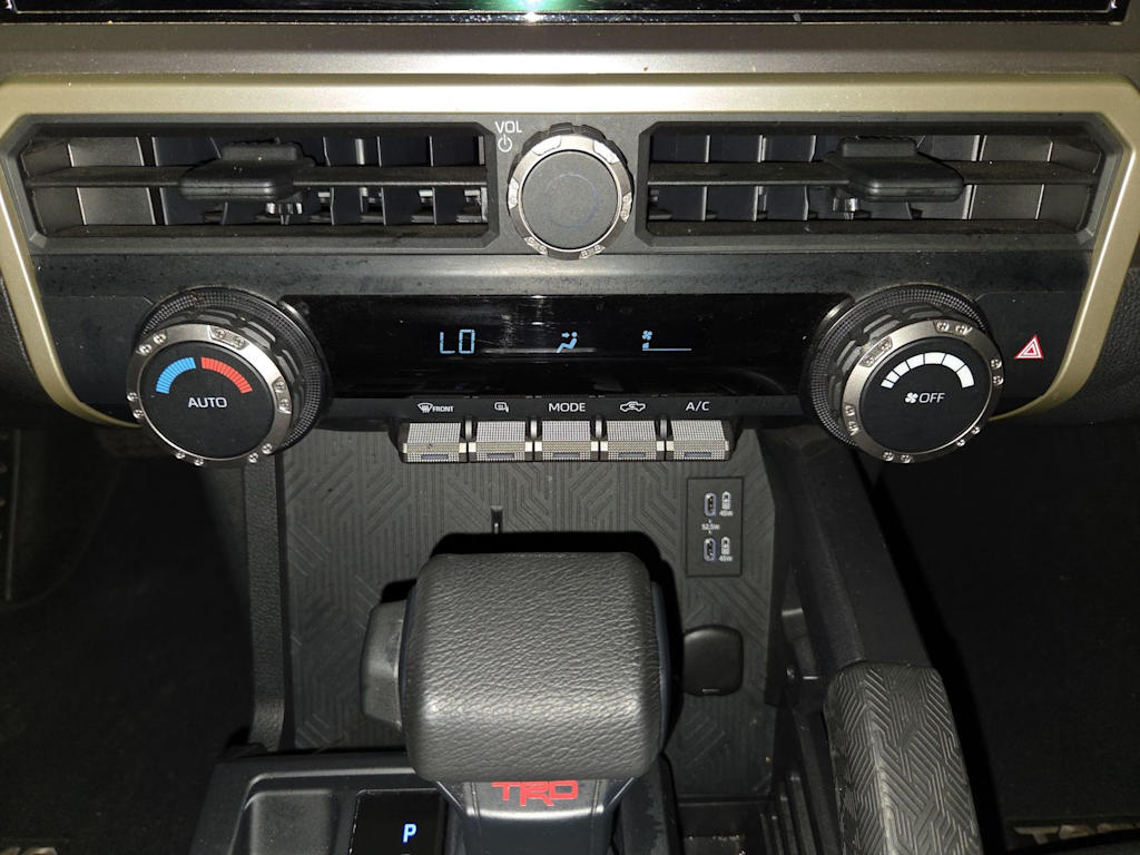 Thumbnail: 2024 Toyota Tacoma - 28