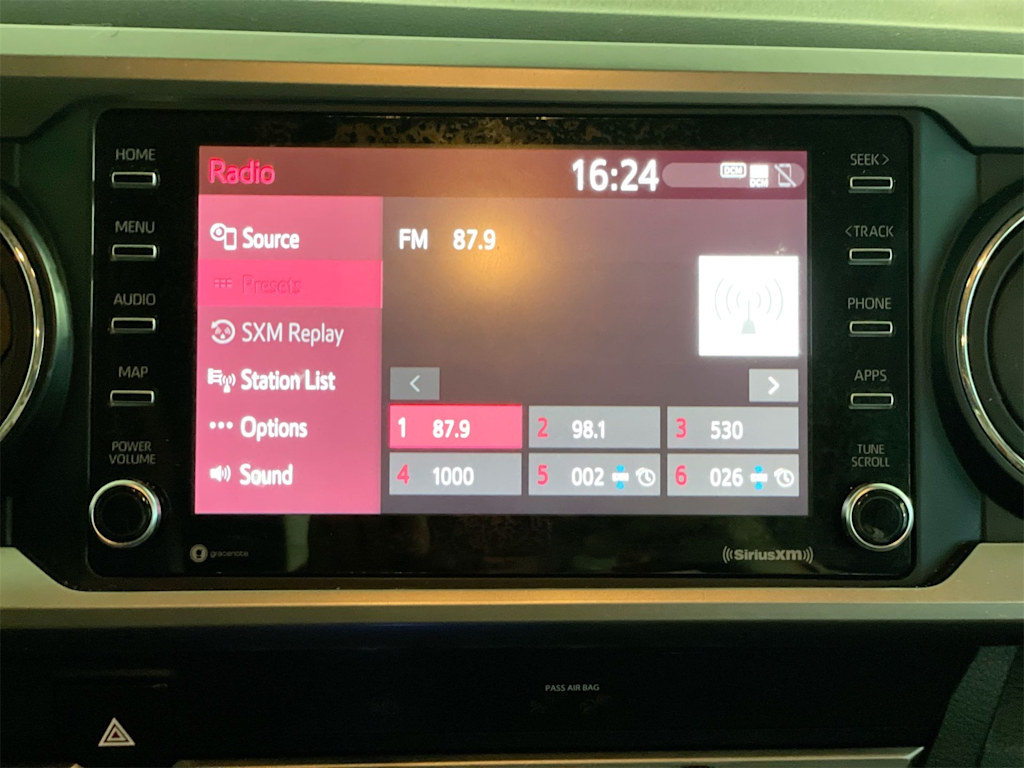 Thumbnail: 2022 Toyota Tacoma - 13