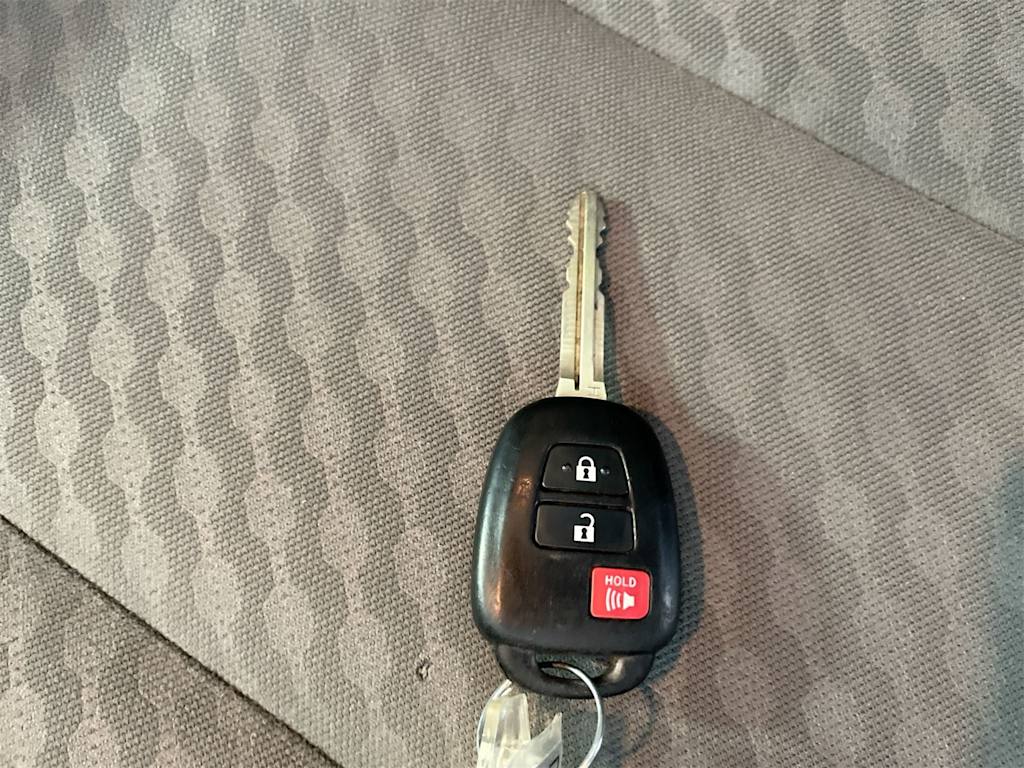 Thumbnail: 2022 Toyota Tacoma - 17