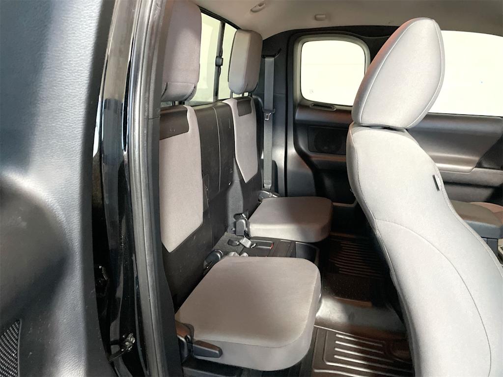 Thumbnail: 2022 Toyota Tacoma - 12