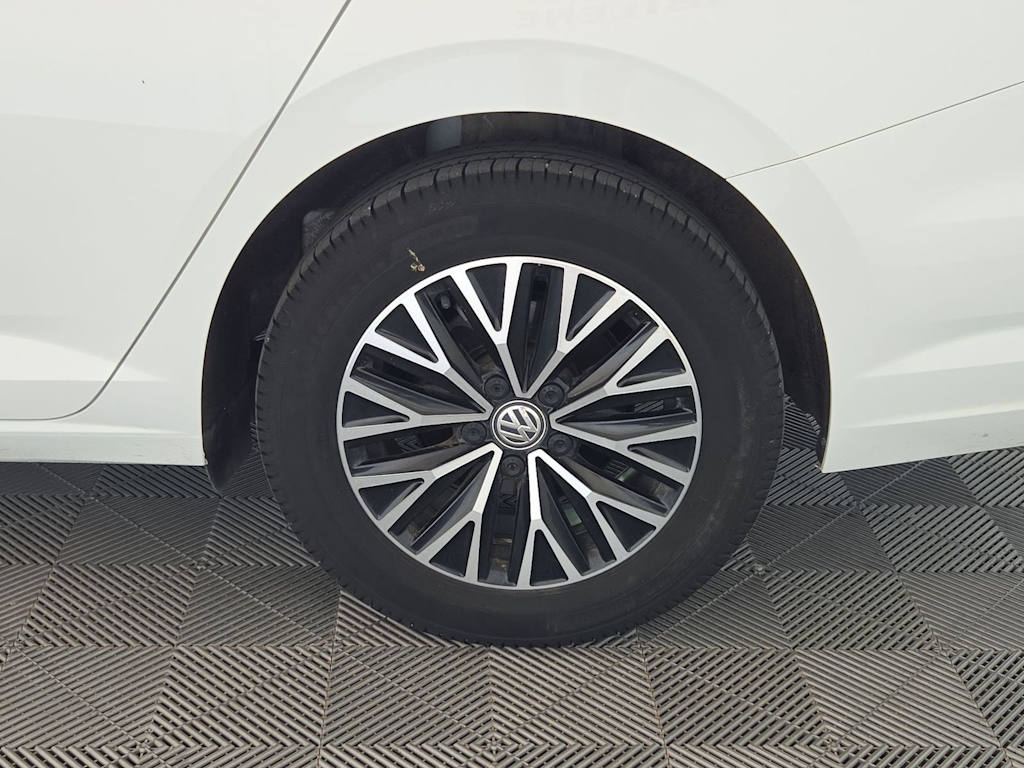 Thumbnail: 2019 Volkswagen Jetta - 7
