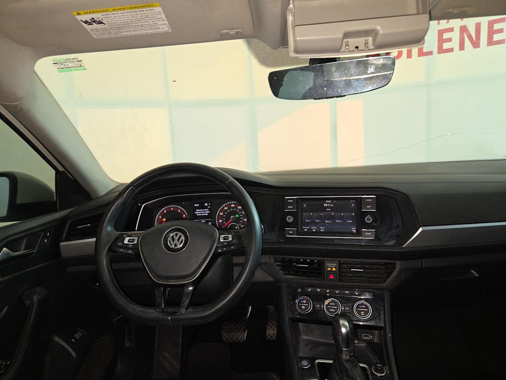Thumbnail: 2019 Volkswagen Jetta - 2