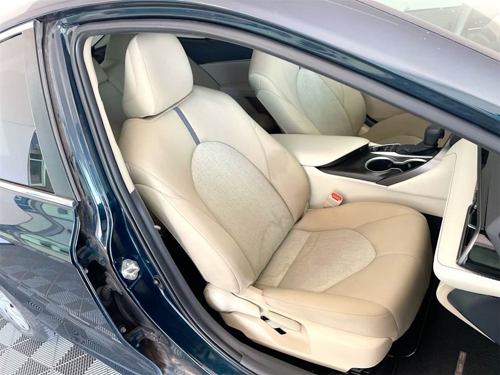 Thumbnail: 2021 Toyota Camry - 12
