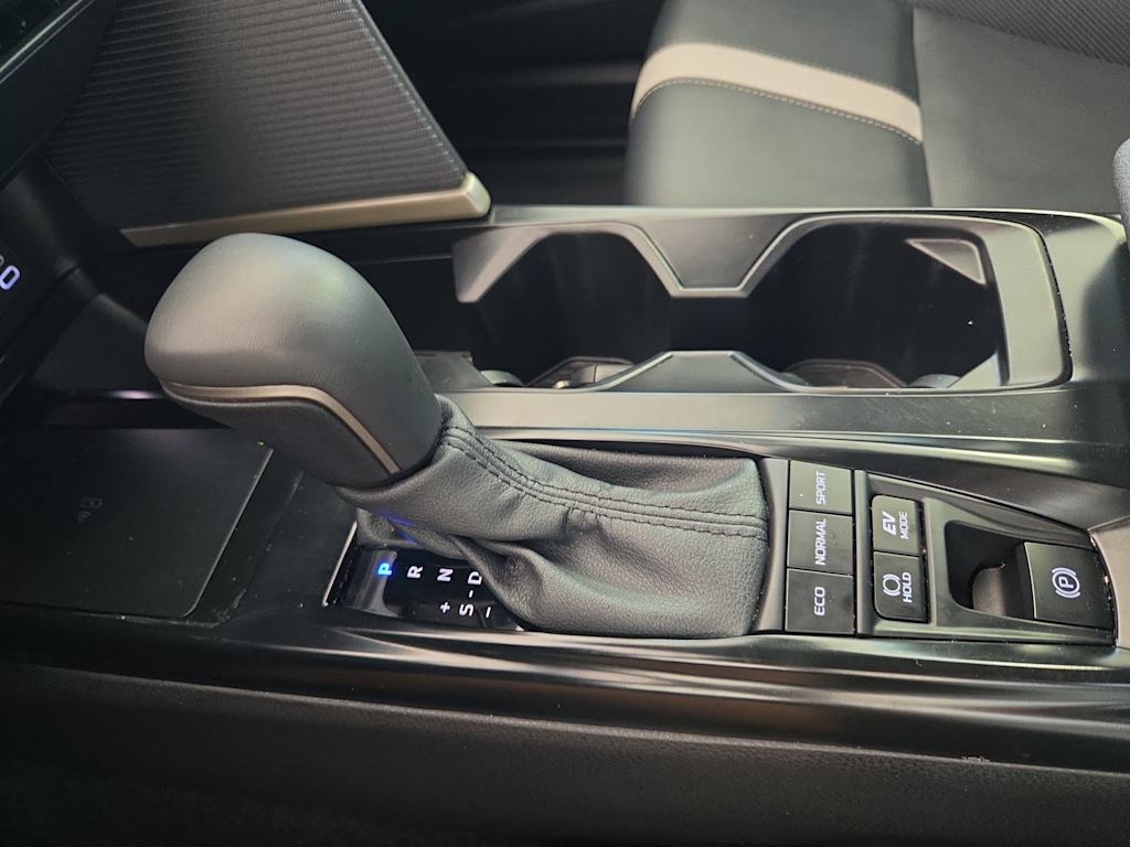 Thumbnail: 2025 Toyota Camry - 15