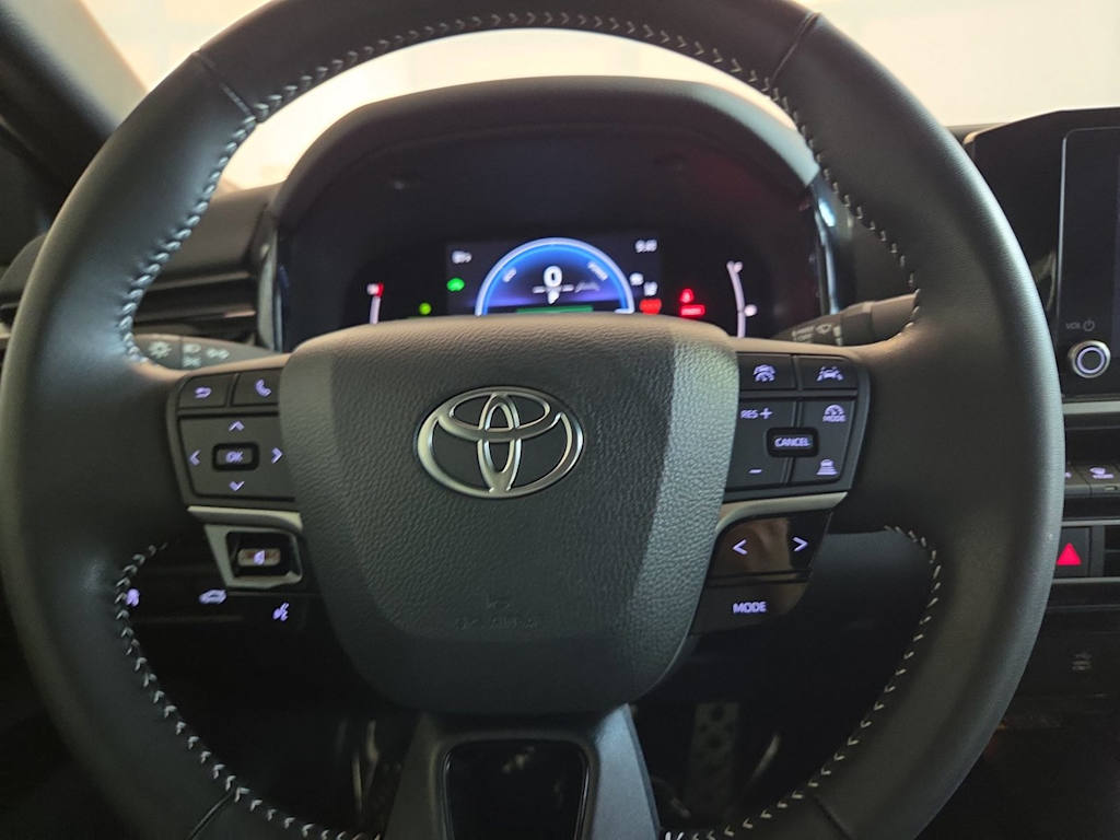 Thumbnail: 2025 Toyota Camry - 24