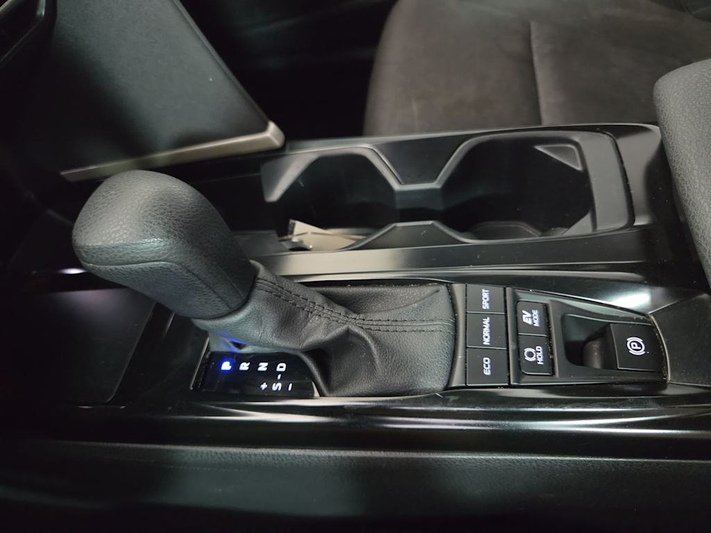 Thumbnail: 2025 Toyota Camry - 15