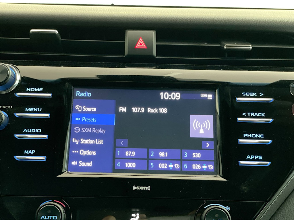 Thumbnail: 2020 Toyota Camry - 13