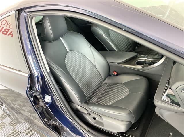 2022 Toyota Camry SE 12