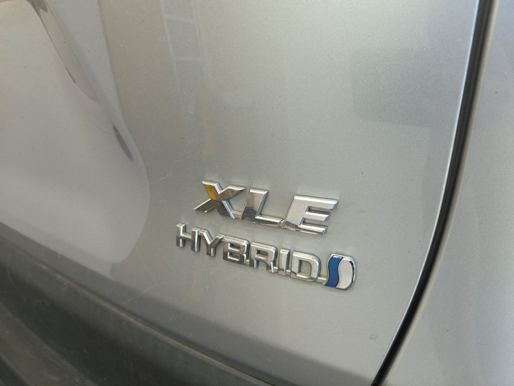 Thumbnail: 2023 Toyota RAV4 - 7