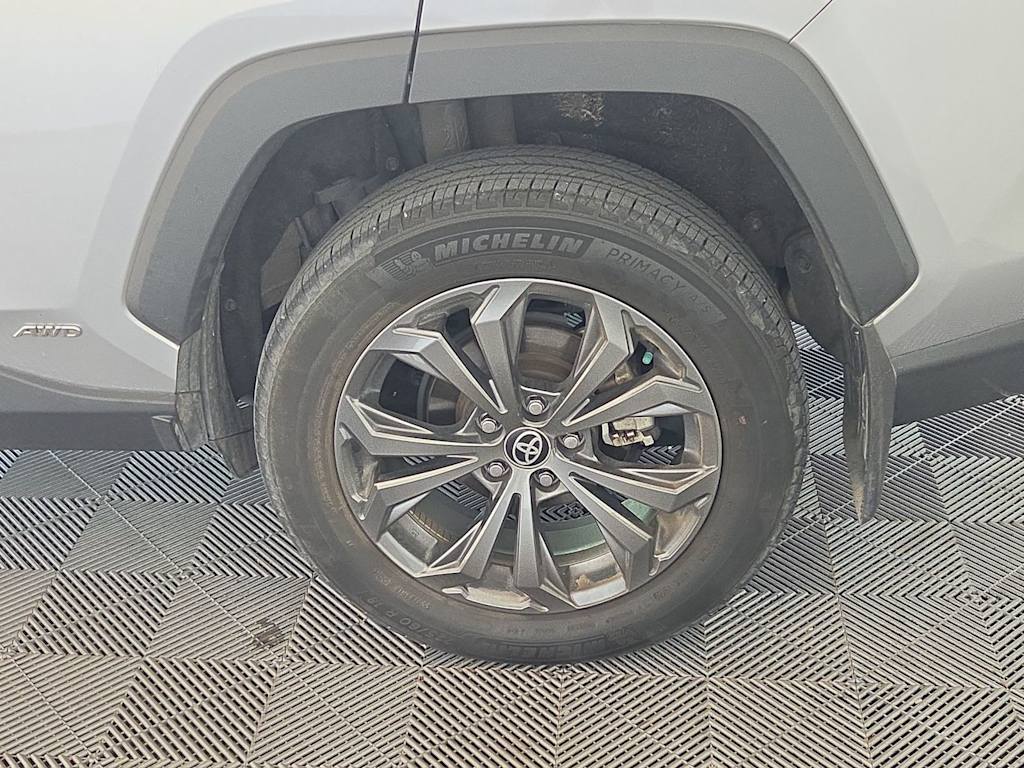 Thumbnail: 2023 Toyota RAV4 - 8