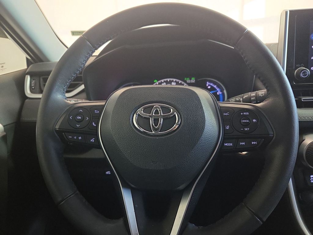 Thumbnail: 2023 Toyota RAV4 - 14