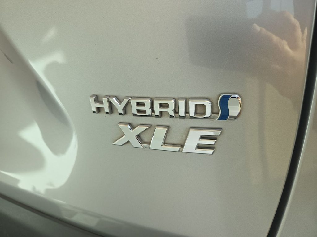 Thumbnail: 2022 Toyota RAV4 - 7