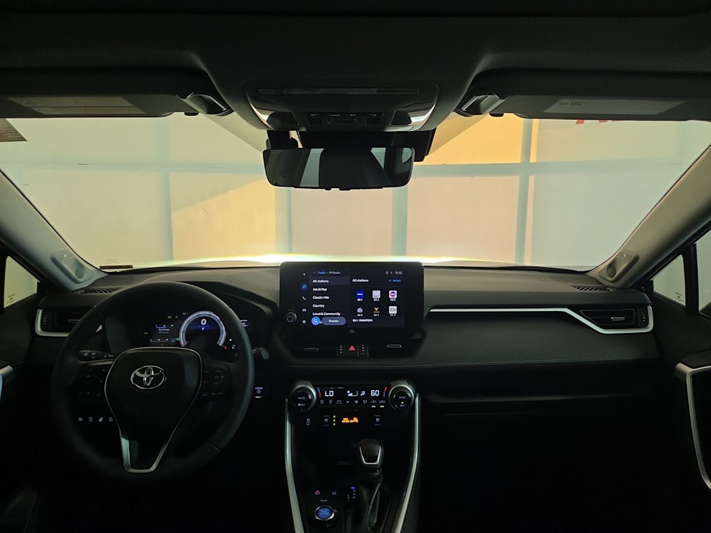 Thumbnail: 2025 Toyota RAV4 - 10