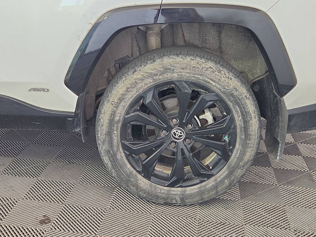 Thumbnail: 2023 Toyota RAV4 - 8