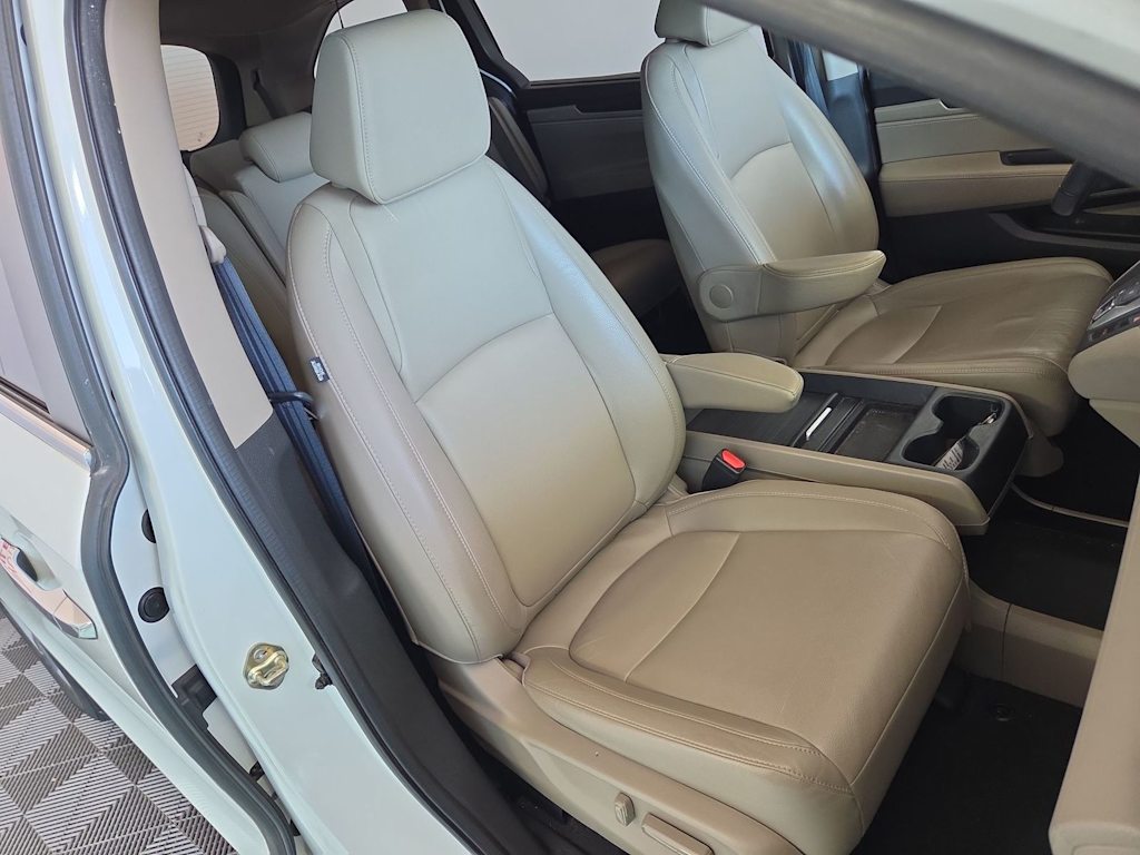 Thumbnail: 2020 Honda Odyssey - 11