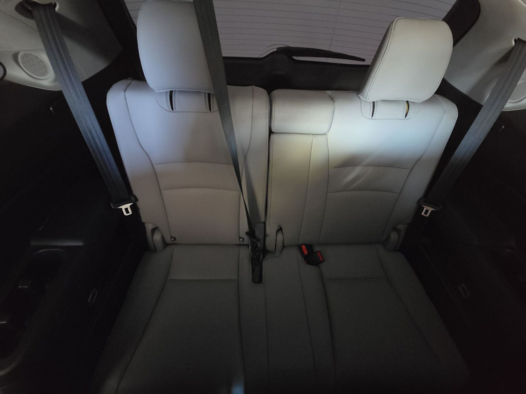 Thumbnail: 2017 Honda Pilot - 25