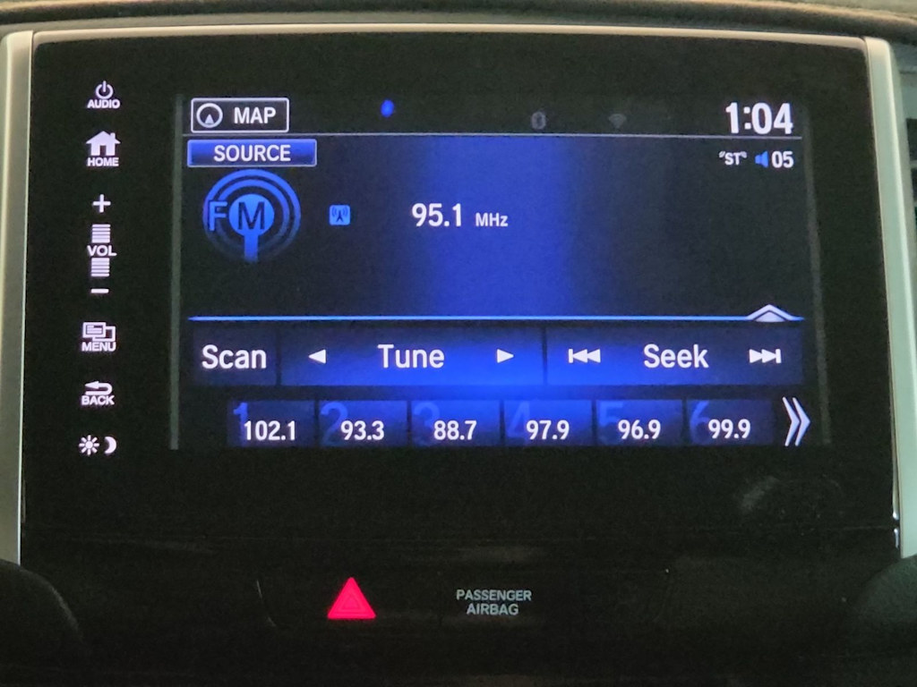 Thumbnail: 2017 Honda Pilot - 13