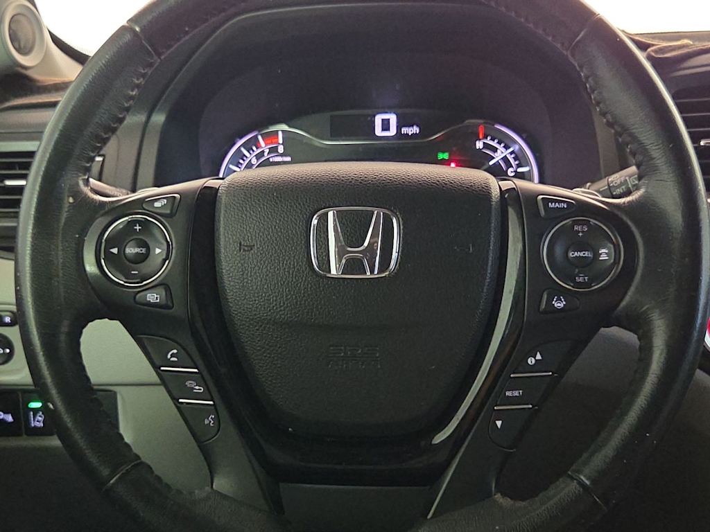 Thumbnail: 2017 Honda Pilot - 26