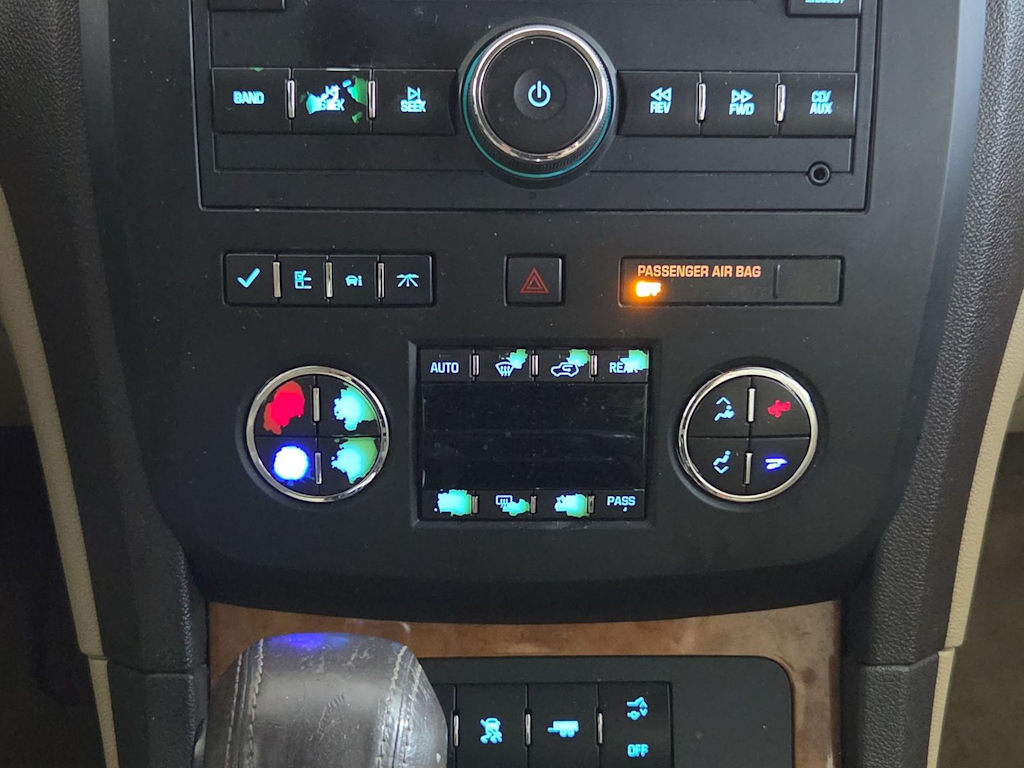 2009 Buick Enclave CX - Photo 26