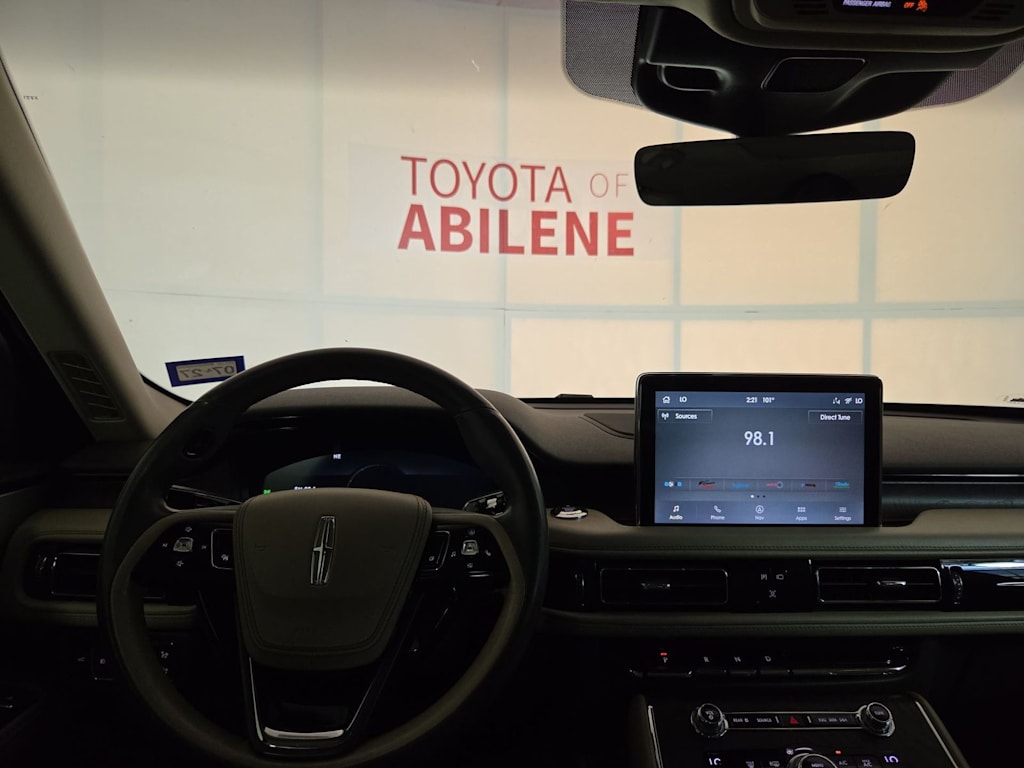 Thumbnail: 2020 Lincoln Aviator - 2