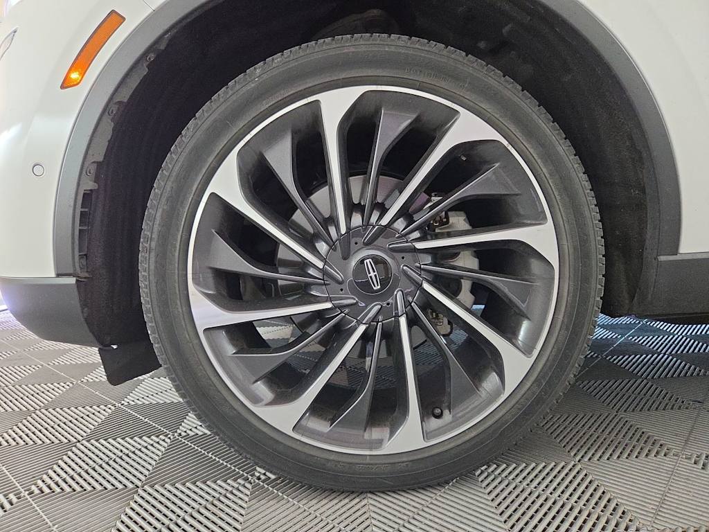 Thumbnail: 2020 Lincoln Aviator - 8