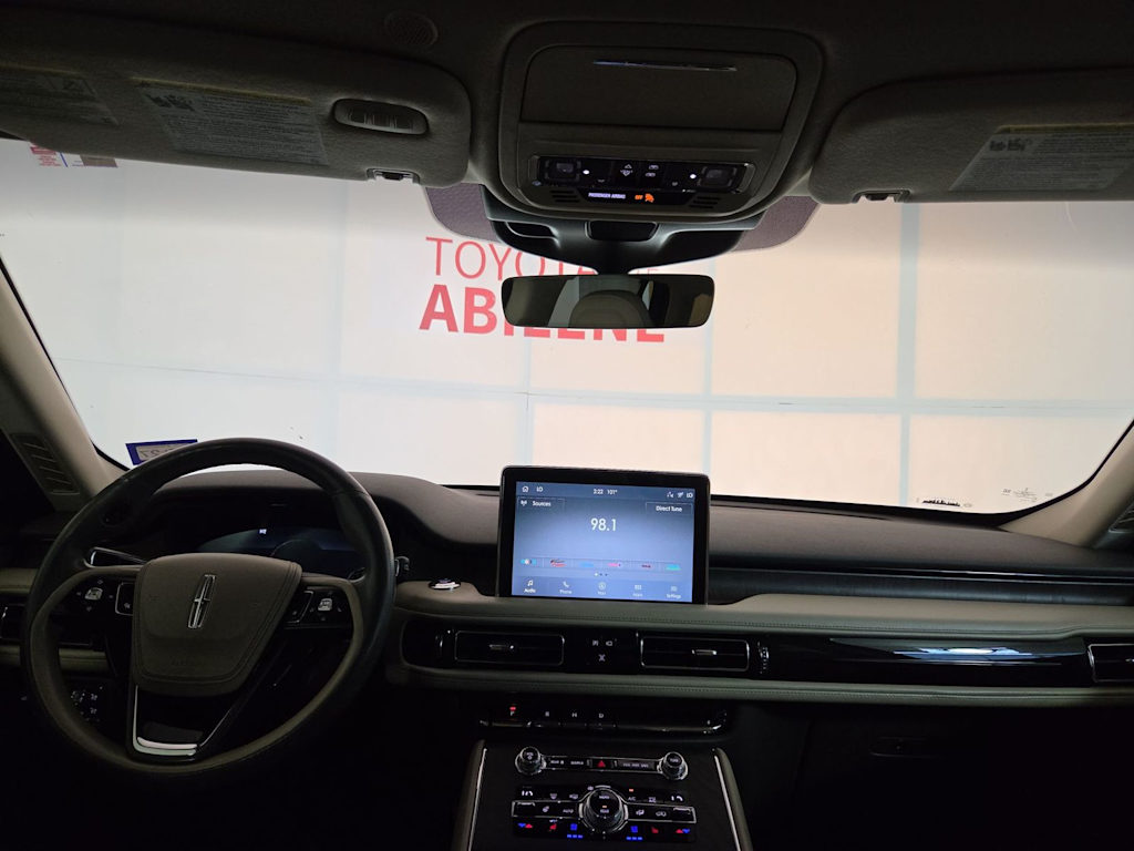 Thumbnail: 2020 Lincoln Aviator - 10