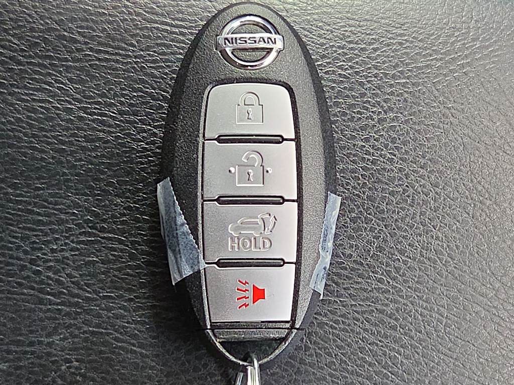 Thumbnail: 2015 Nissan Rogue - 17